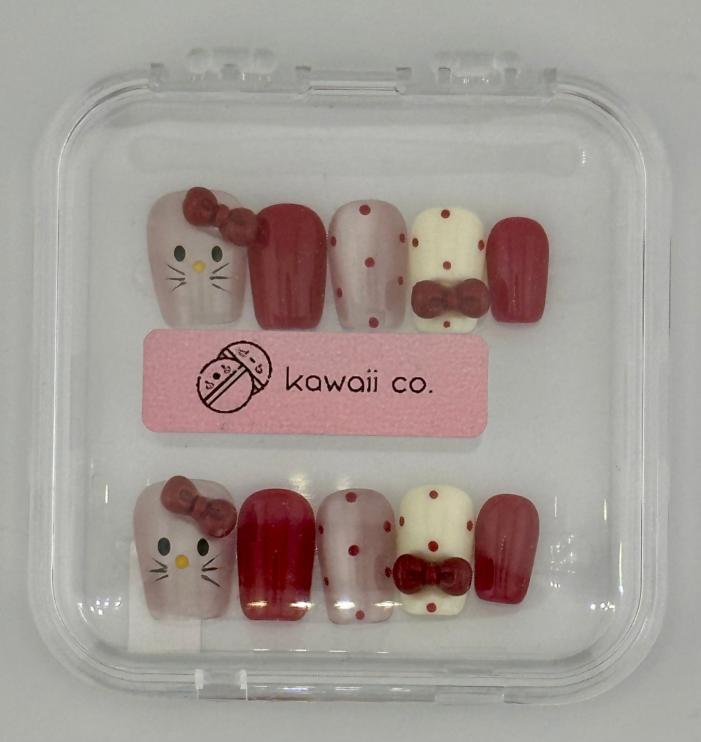 Hello Kitty Retro Dots Press-On Nail Set