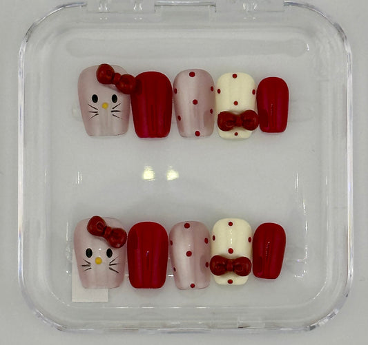 Hello Kitty Retro Dots Press-On Nail Set