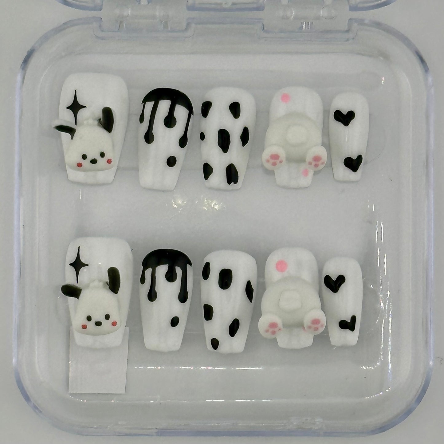 Moochi Pochacco Paws – Black & White Press-On Nail Set