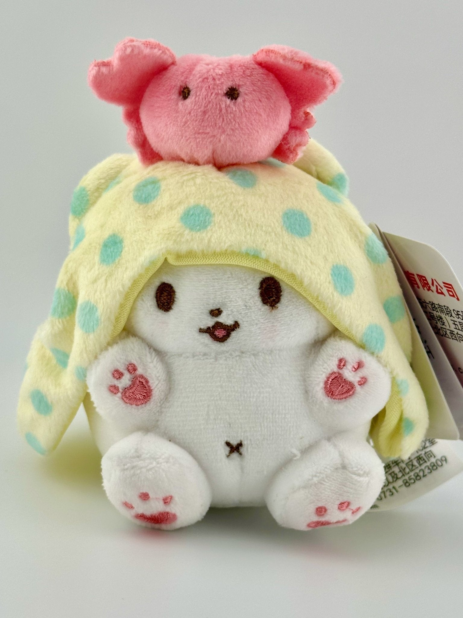 Marumofubiyori Bag Charm Plush – Polka - Dot Hood with Tiny Crab - Kawaii Co.
