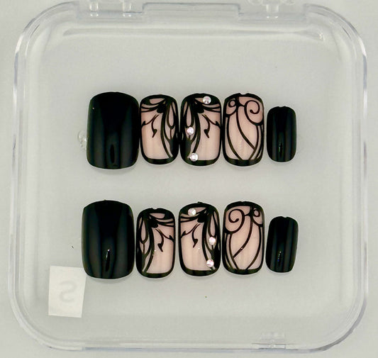 Midnight Lace Press-On Nails - Kawaii Co.